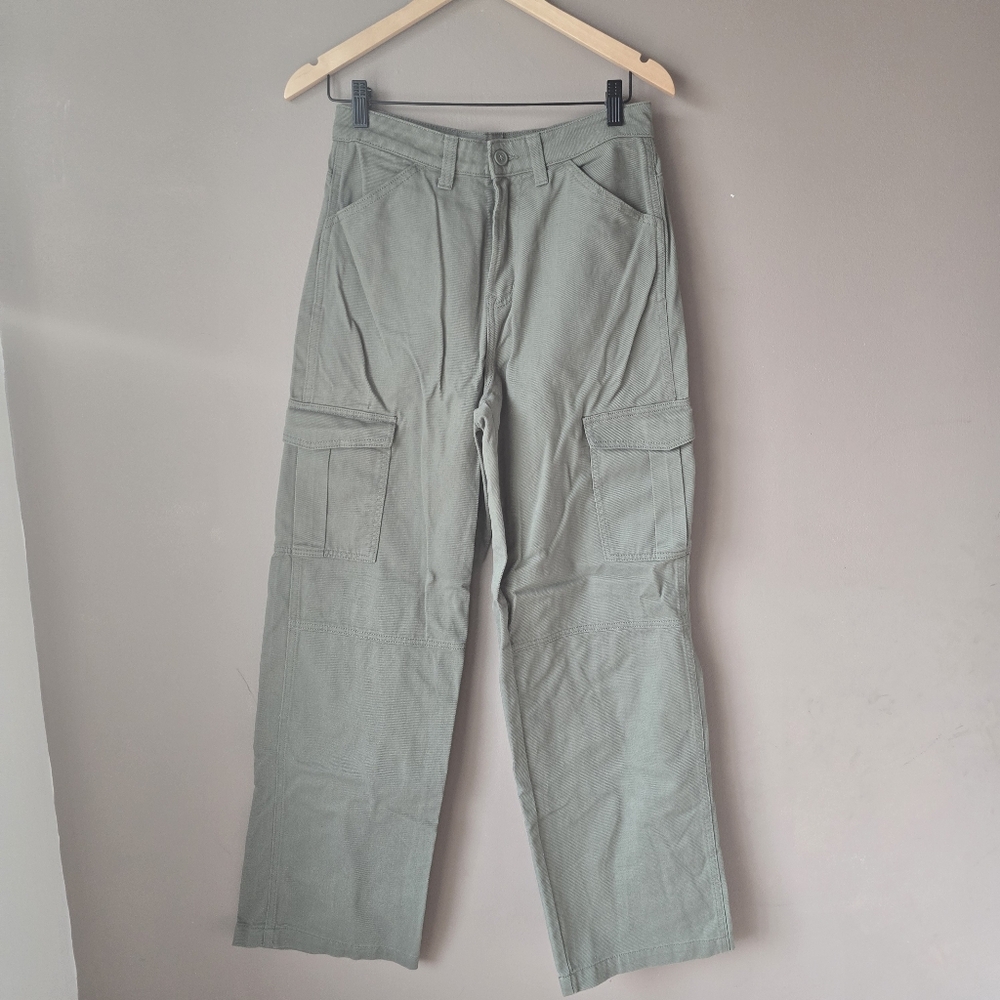 H&M Divided Olive Green Cargo Pants Size 4 NWT